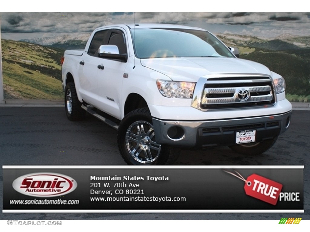 2011 Tundra CrewMax 4x4 - Super White / Black photo #1