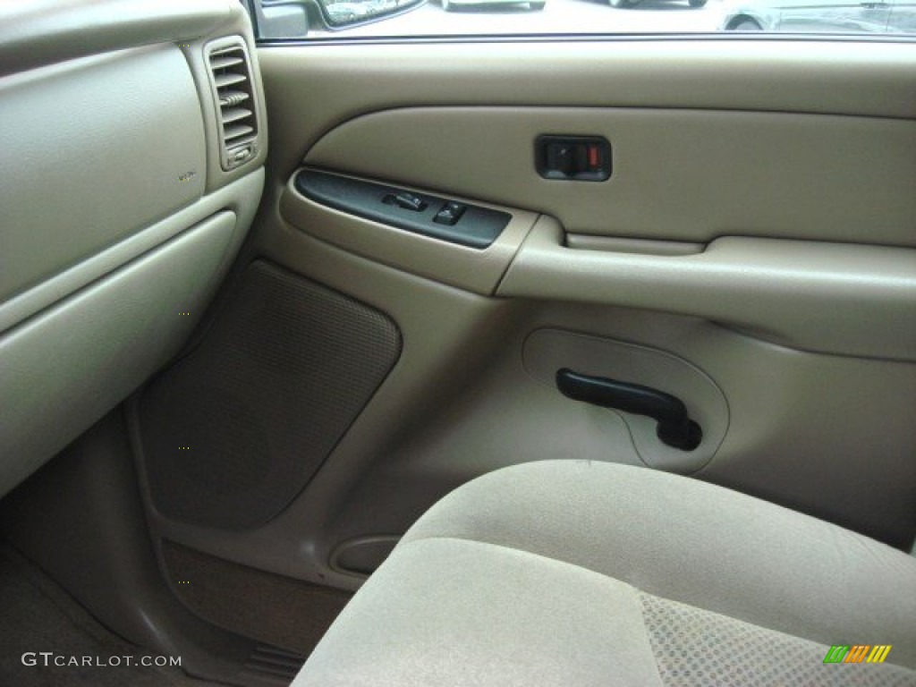 2004 Tahoe  - Dark Blue Metallic / Tan/Neutral photo #16