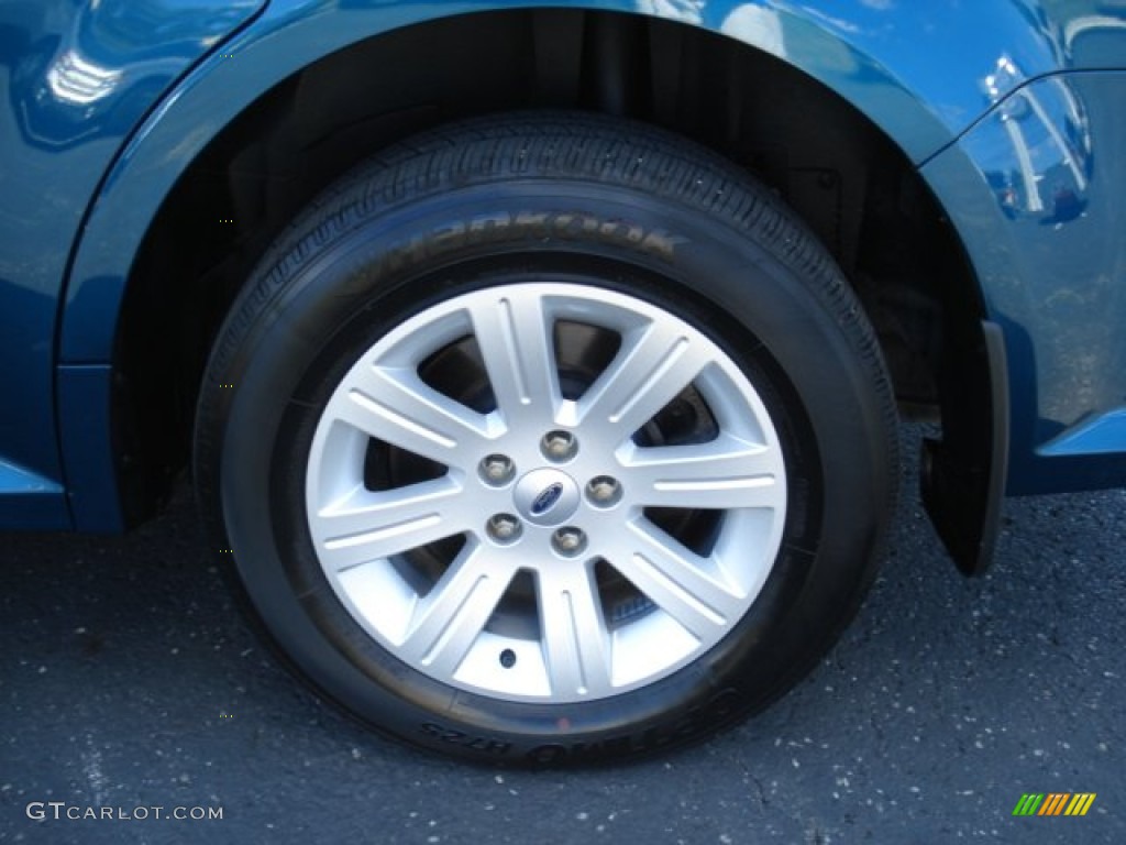 2011 Ford Flex SE Wheel Photos
