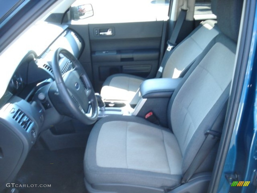 2011 Ford Flex SE Front Seat Photos