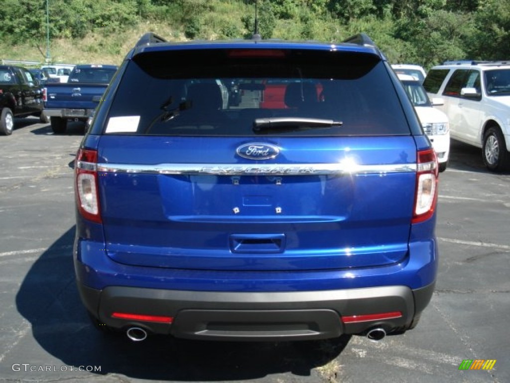 2013 Explorer FWD - Deep Impact Blue Metallic / Medium Light Stone photo #5