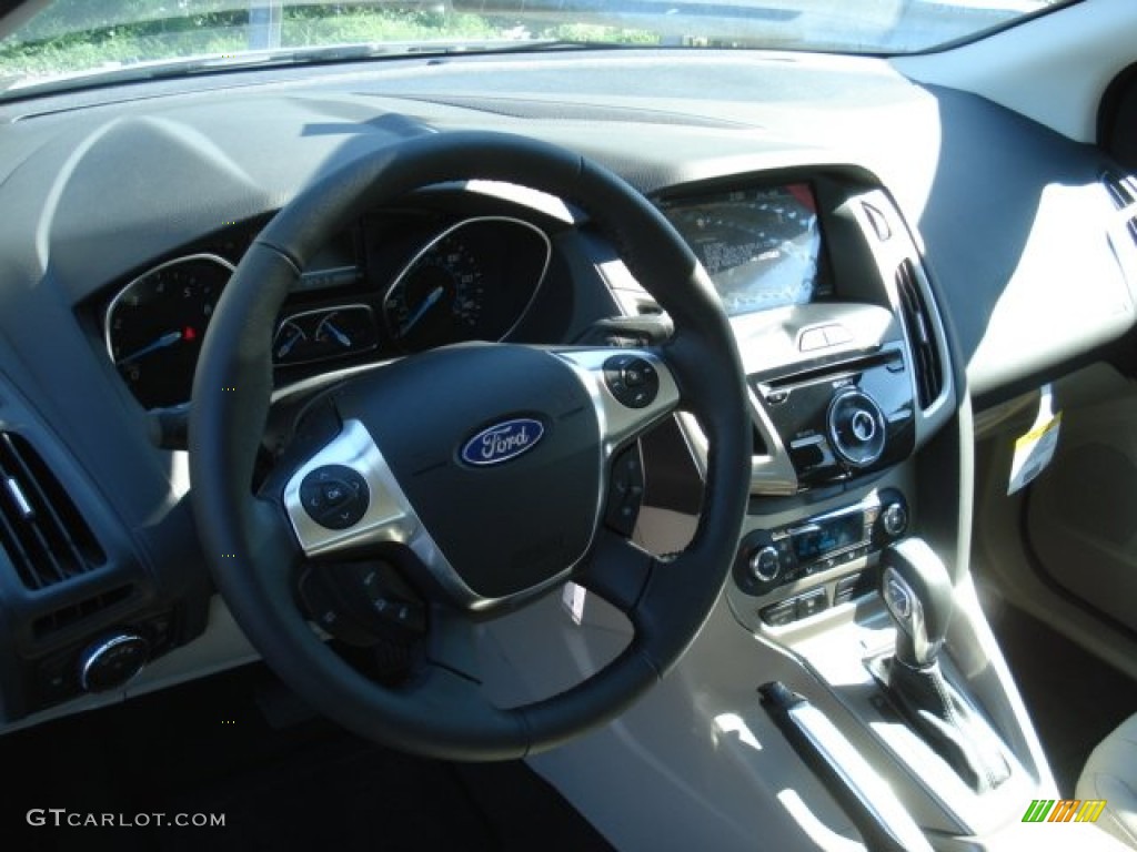 2012 Focus SEL Sedan - Oxford White / Stone photo #8