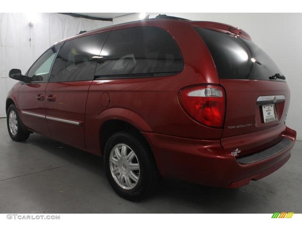 2007 Town & Country Touring - Inferno Red Crystal Pearl / Medium Slate Gray photo #6