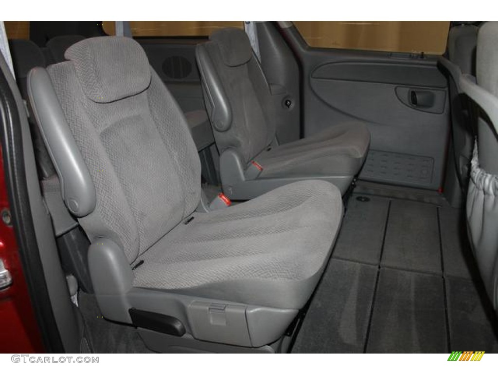 2007 Town & Country Touring - Inferno Red Crystal Pearl / Medium Slate Gray photo #15
