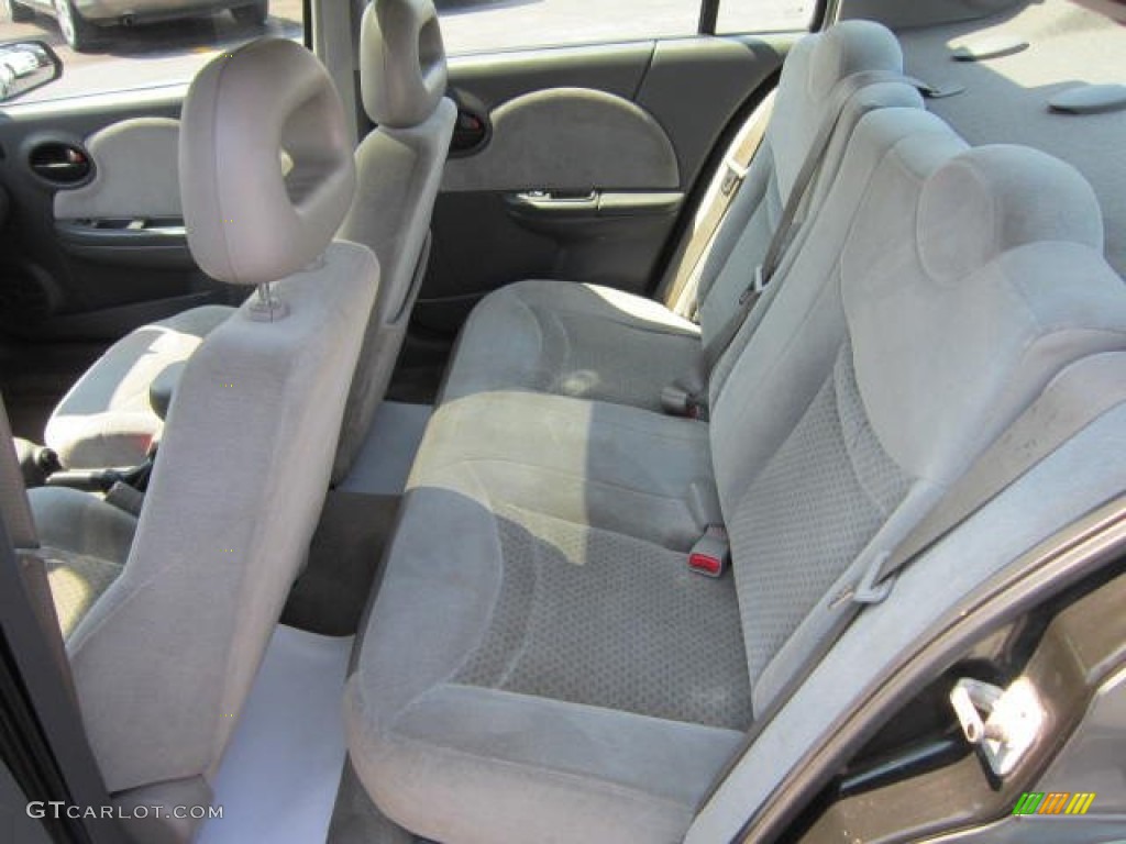2004 ION 3 Sedan - Storm Grey / Grey photo #14