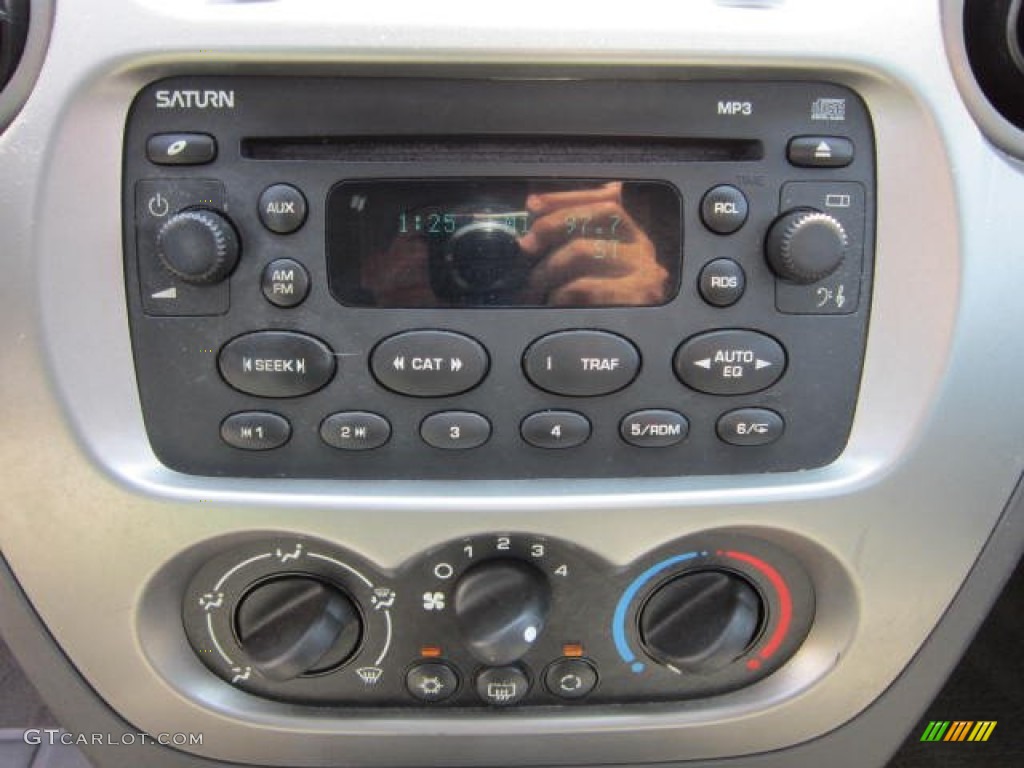 2004 ION 3 Sedan - Storm Grey / Grey photo #19