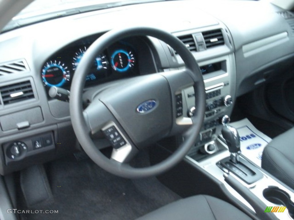 2012 Fusion SE - Bordeaux Reserve Metallic / Charcoal Black photo #10