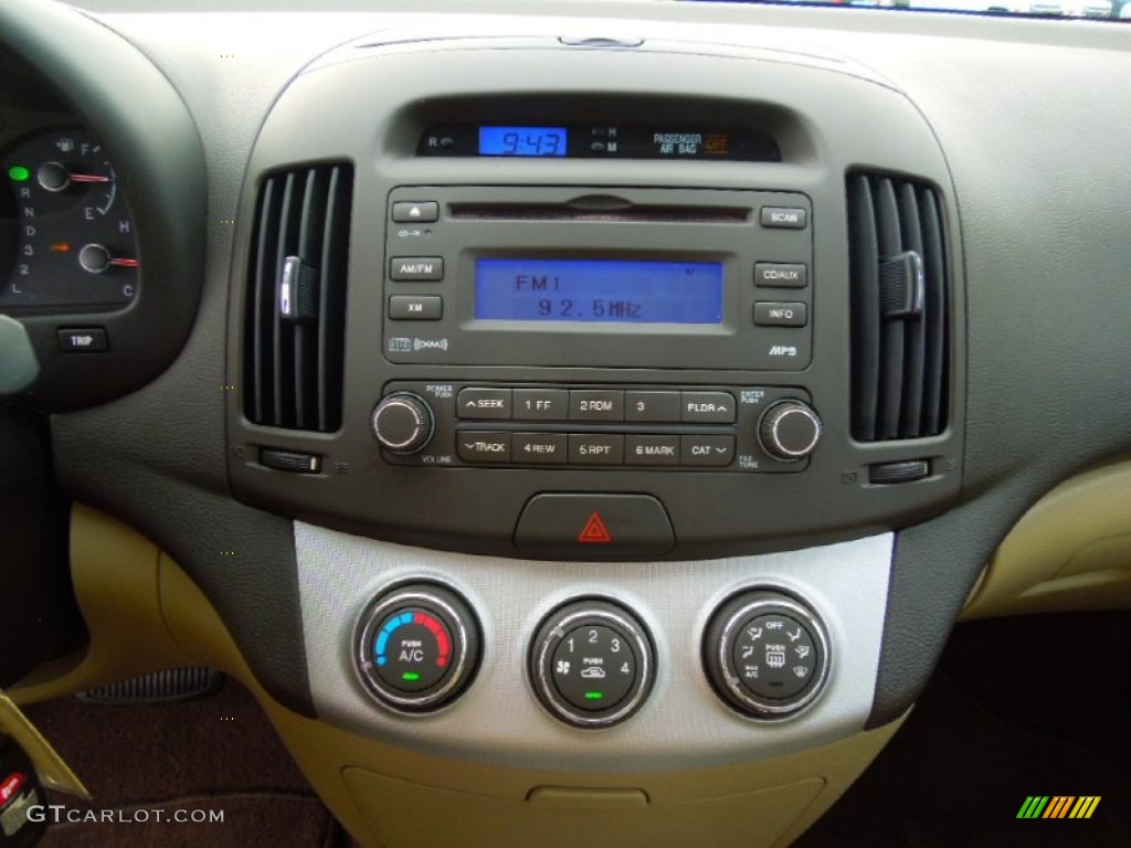 2008 Hyundai Elantra SE Sedan Controls Photo #69152245