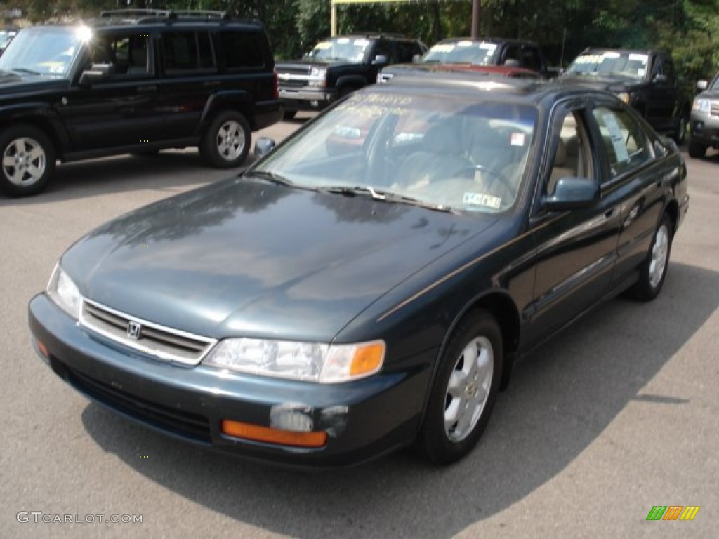 1997 Accord EX V6 Sedan - Eucalyptus Green Pearl / Ivory photo #1
