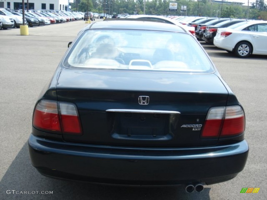 1997 Accord EX V6 Sedan - Eucalyptus Green Pearl / Ivory photo #5