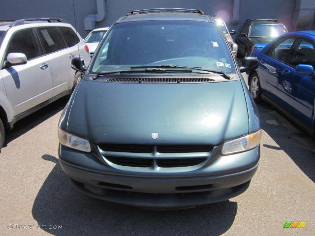 Shale Green Metallic 2000 Dodge Caravan Standard Caravan Model Exterior Photo #69153595