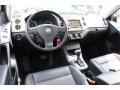 Deep Black Metallic - Tiguan SE 4Motion Photo No. 18
