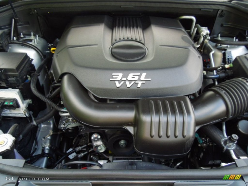 2013 Dodge Durango Crew 3.6 Liter DOHC 24-Valve VVT Pentastar V6 Engine Photo #69157051