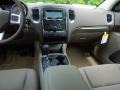 Bright White - Durango SXT Photo No. 17