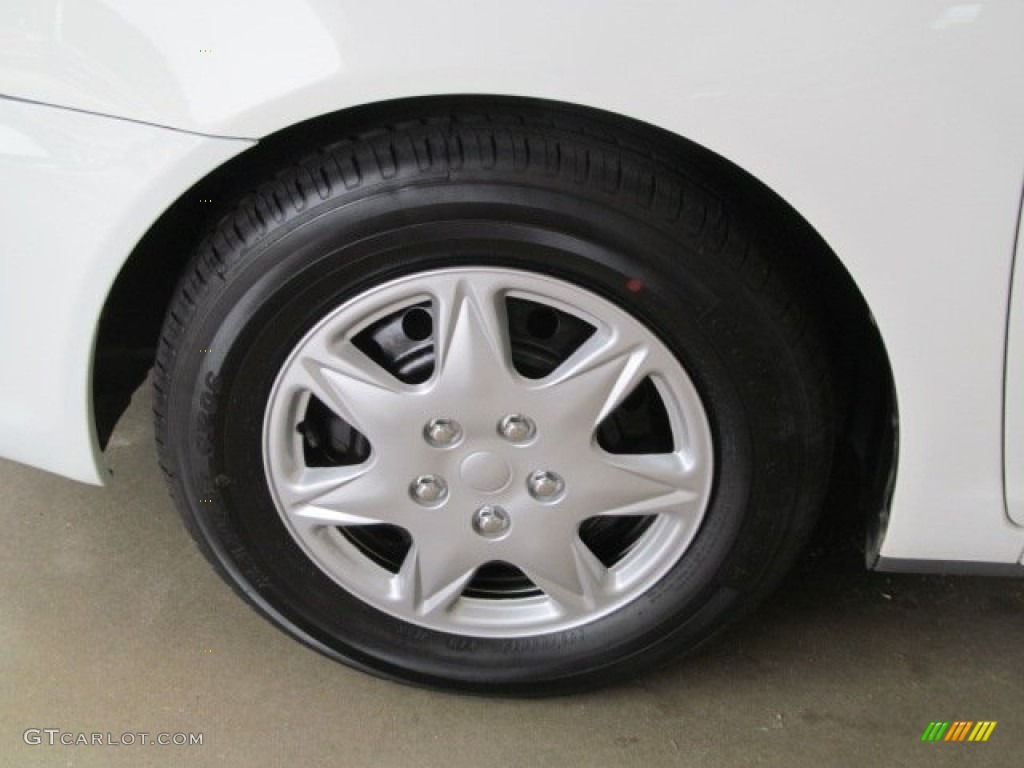 2006 Camry LE - Super White / Taupe photo #3