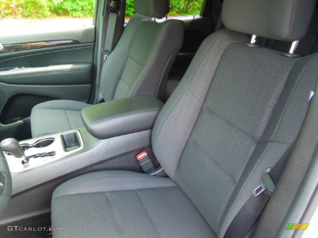 2013 Grand Cherokee Laredo 4x4 - Winter Chill Pearl / Black photo #9