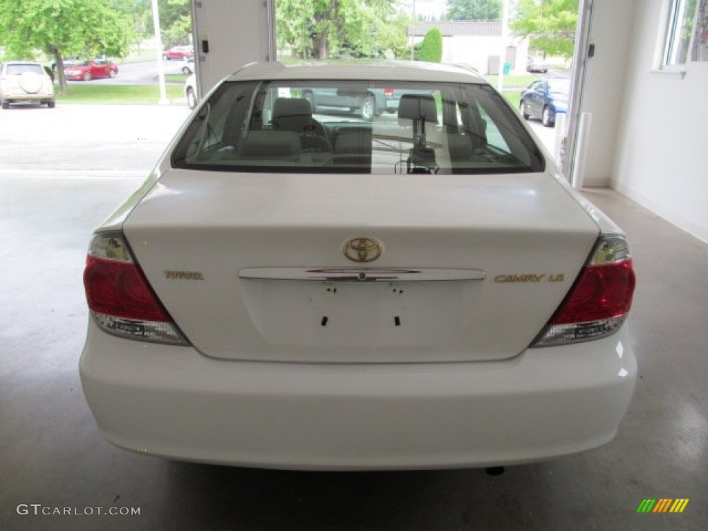2006 Camry LE - Super White / Taupe photo #7
