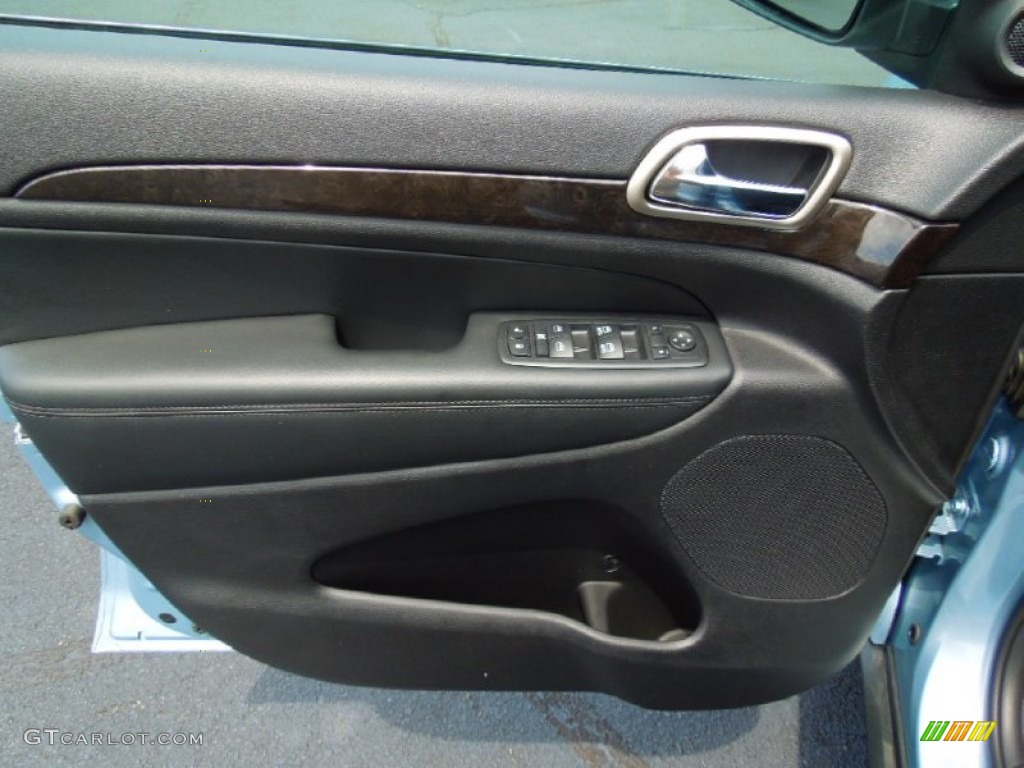 2013 Grand Cherokee Laredo 4x4 - Winter Chill Pearl / Black photo #10