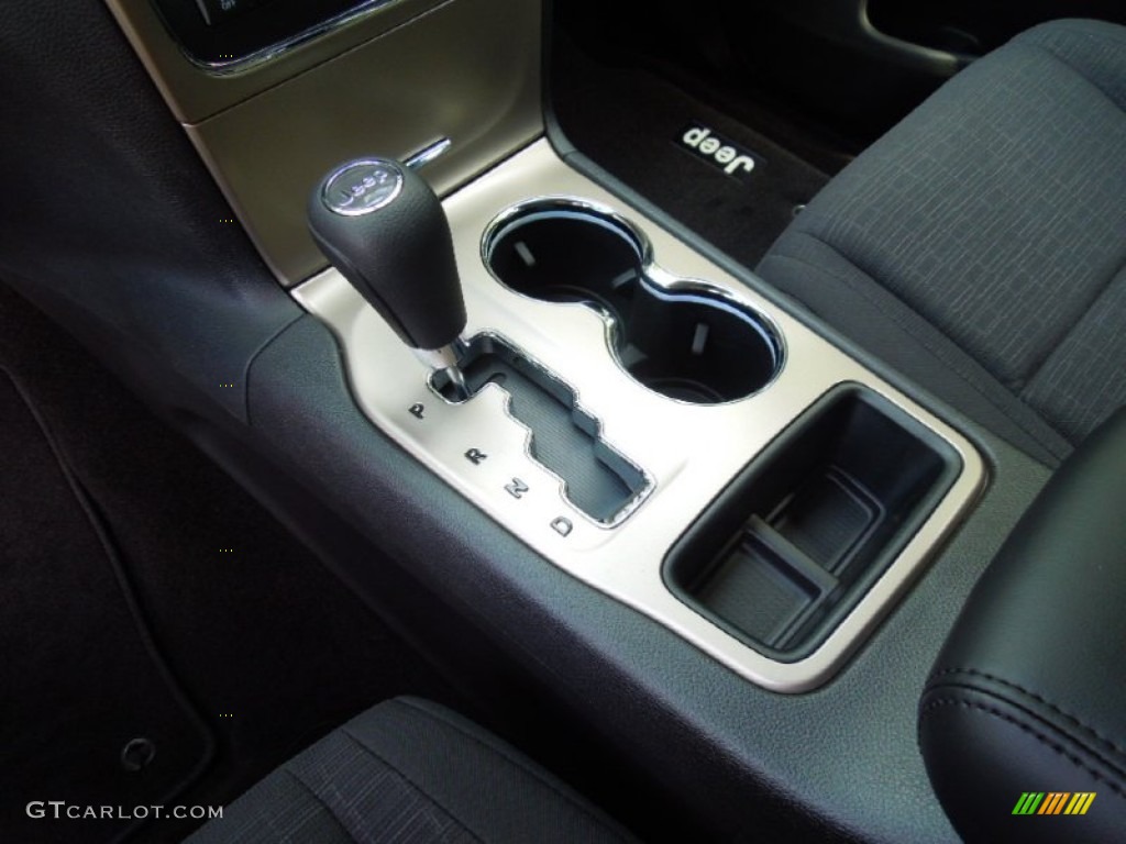 2013 Grand Cherokee Laredo 4x4 - Winter Chill Pearl / Black photo #11