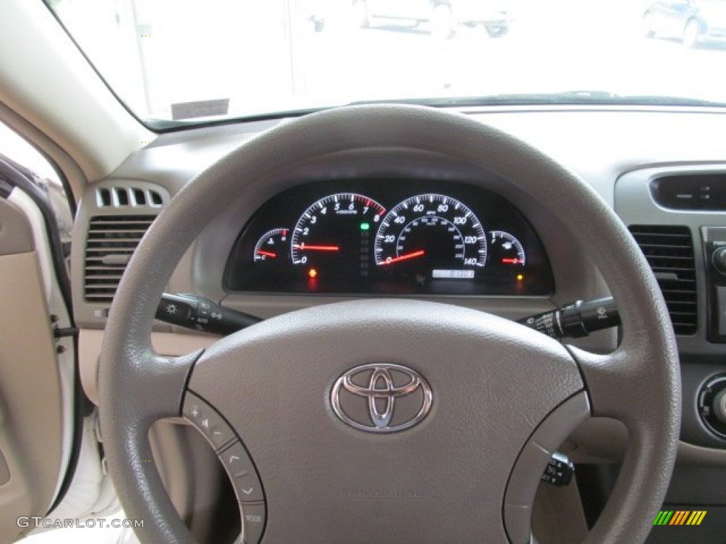 2006 Camry LE - Super White / Taupe photo #15