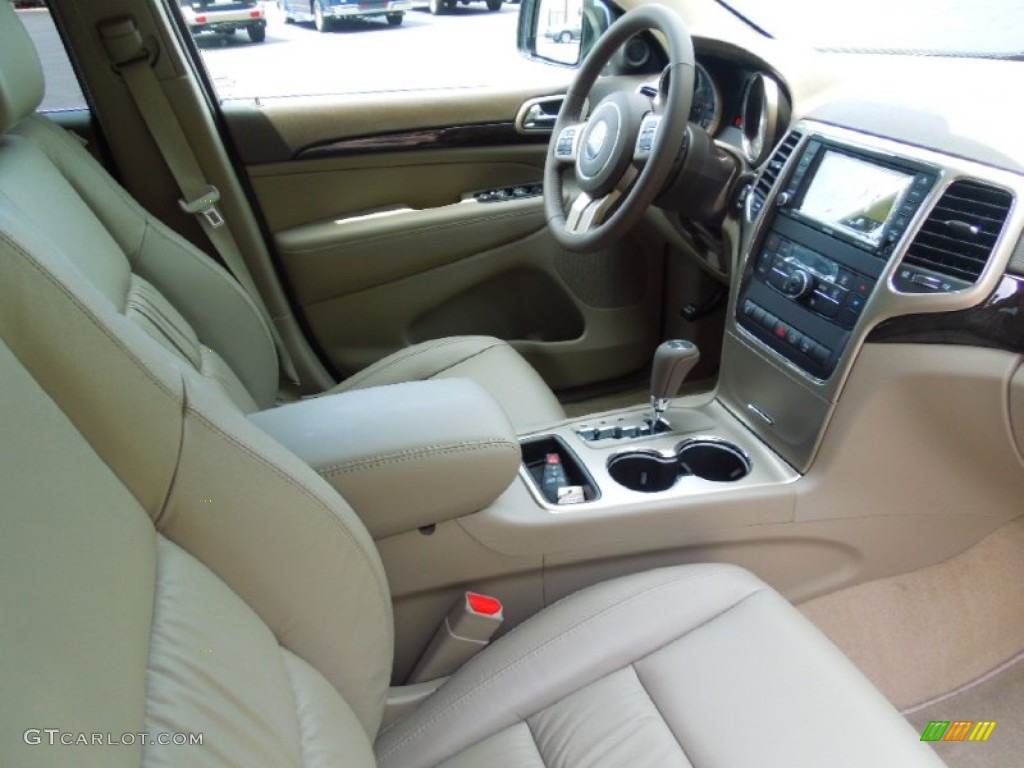 2013 Grand Cherokee Laredo X Package 4x4 - Winter Chill Pearl / Dark Graystone/Medium Graystone photo #23