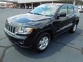 2013 Brilliant Black Crystal Pearl Jeep Grand Cherokee Laredo 4x4  photo #2