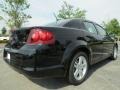 Black - Avenger SXT Photo No. 3