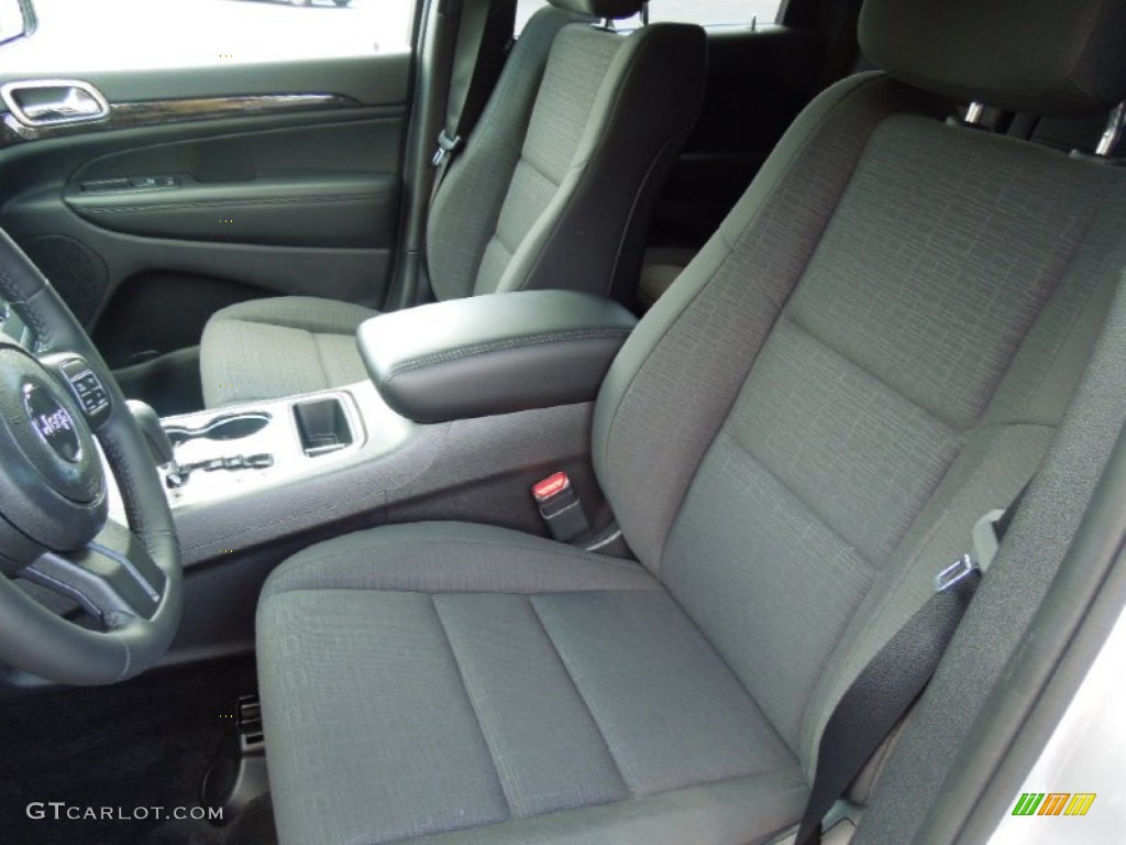 2013 Grand Cherokee Laredo 4x4 - Bright Silver Metallic / Black photo #9