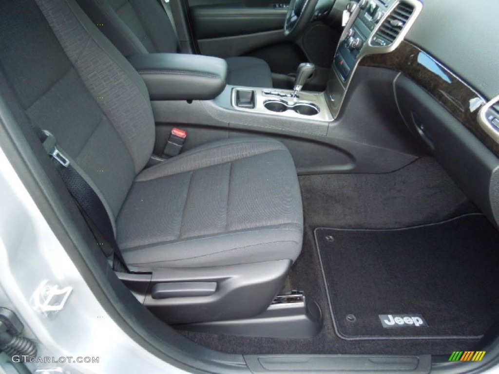 2013 Grand Cherokee Laredo 4x4 - Bright Silver Metallic / Black photo #20