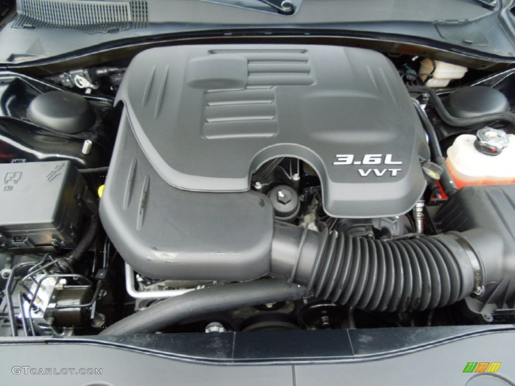 2012 Dodge Charger SE 3.6 Liter DOHC 24-Valve Pentastar V6 Engine Photo #69160876