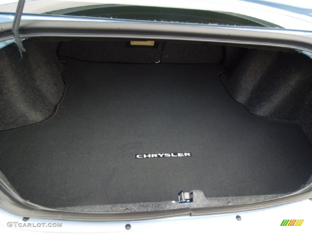 2013 Chrysler 200 Limited Sedan Trunk Photo #69161284