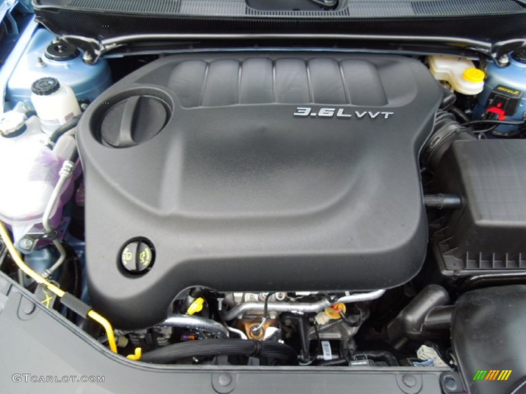 2013 Chrysler 200 Limited Sedan 3.6 Liter DOHC 24-Valve VVT Pentastar V6 Engine Photo #69161335