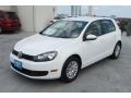 Front 3/4 View of 2013 Golf 4 Door