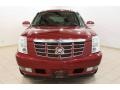 Red-E - Escalade AWD Photo No. 2