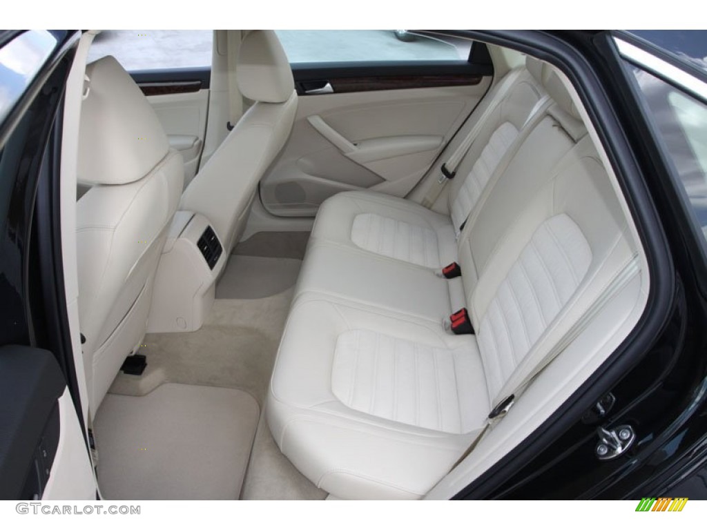 Cornsilk Beige Interior 2013 Volkswagen Passat V6 SEL Photo #69167044