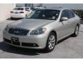 Serengeti Sand Metallic - M 35 Sedan Photo No. 3