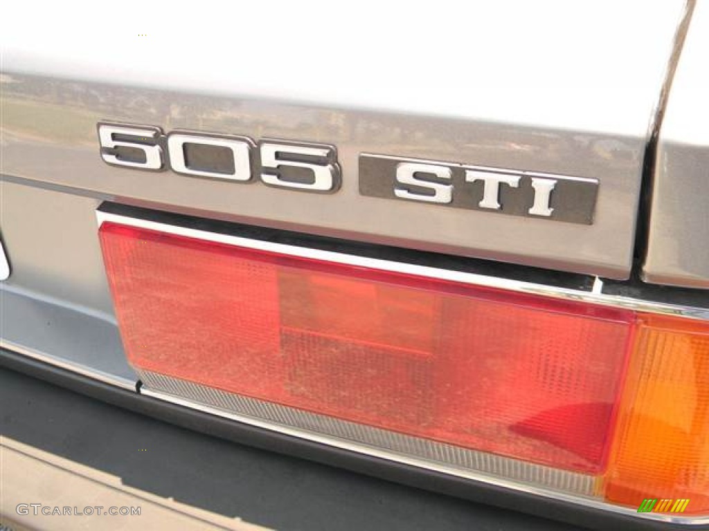 1986 Peugeot 505 STI Sedan Marks and Logos Photo #69168718