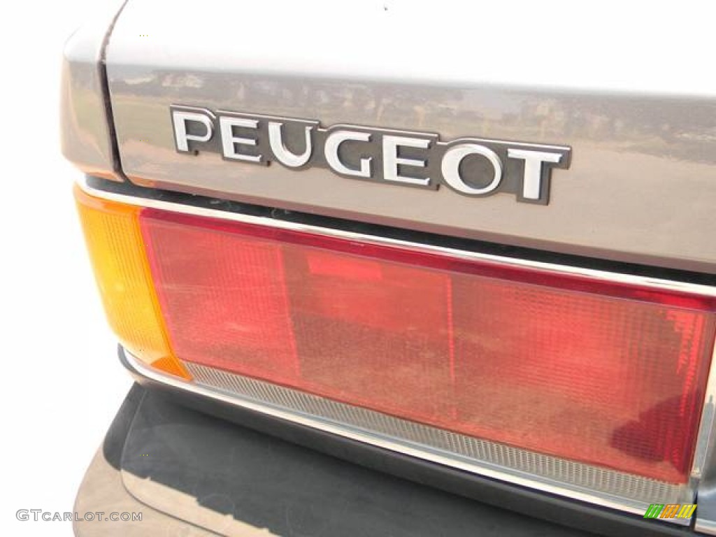 1986 Peugeot 505 STI Sedan Marks and Logos Photos