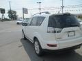Diamond White Pearl - Outlander SE AWD Photo No. 2