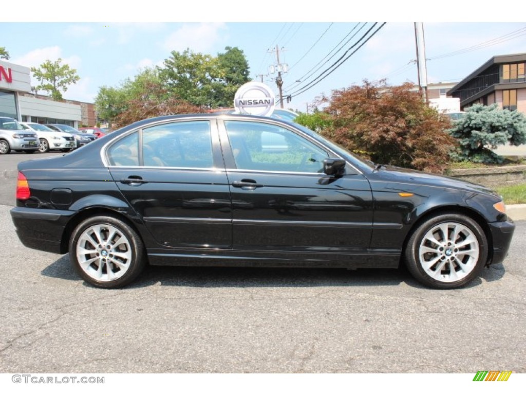 2003 3 Series 330xi Sedan - Jet Black / Sand photo #3