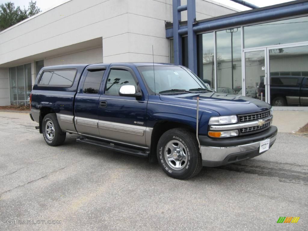 2001 Silverado 1500 LS Extended Cab - Indigo Blue Metallic / Graphite photo #1