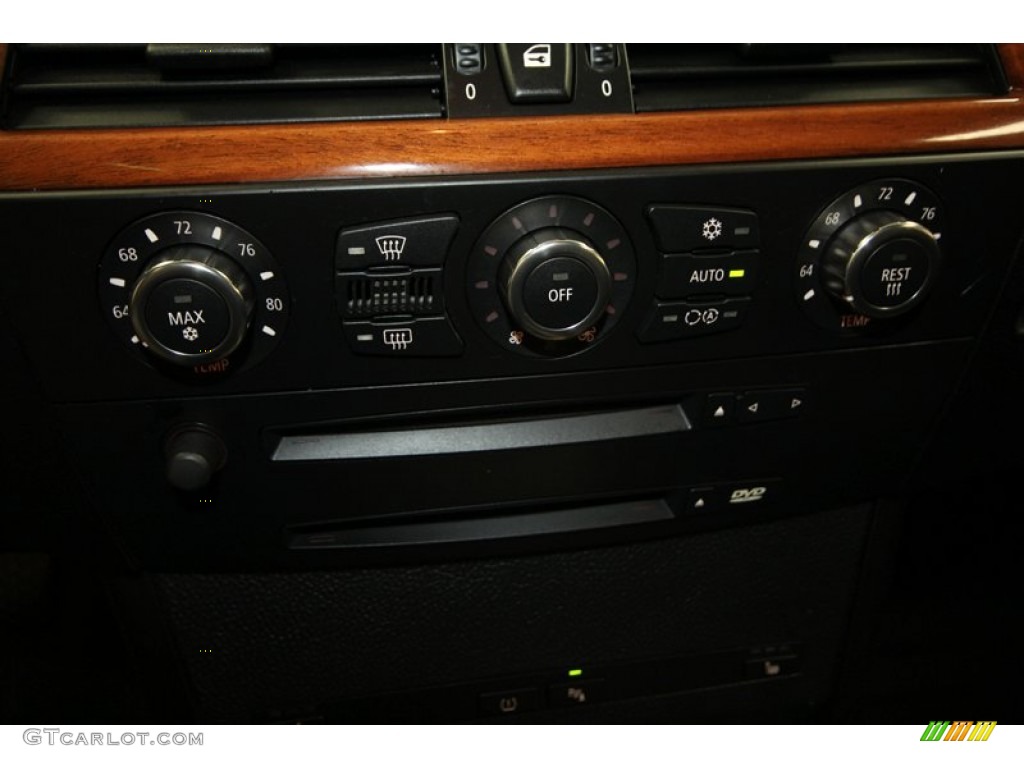 2006 BMW M5 Standard M5 Model Controls Photo #69174583