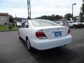 2005 Super White Toyota Camry SE  photo #3