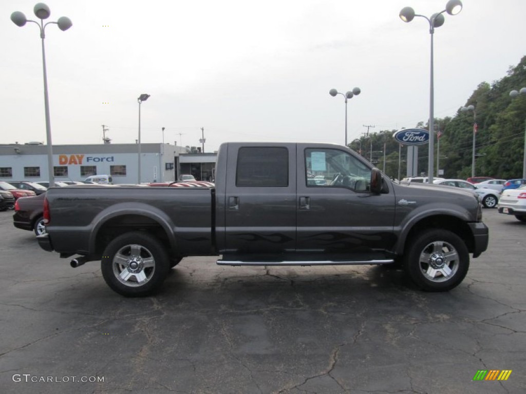 2006 F250 Super Duty Harley Davidson Crew Cab 4x4 - Dark Shadow Gray Metallic / Black photo #5