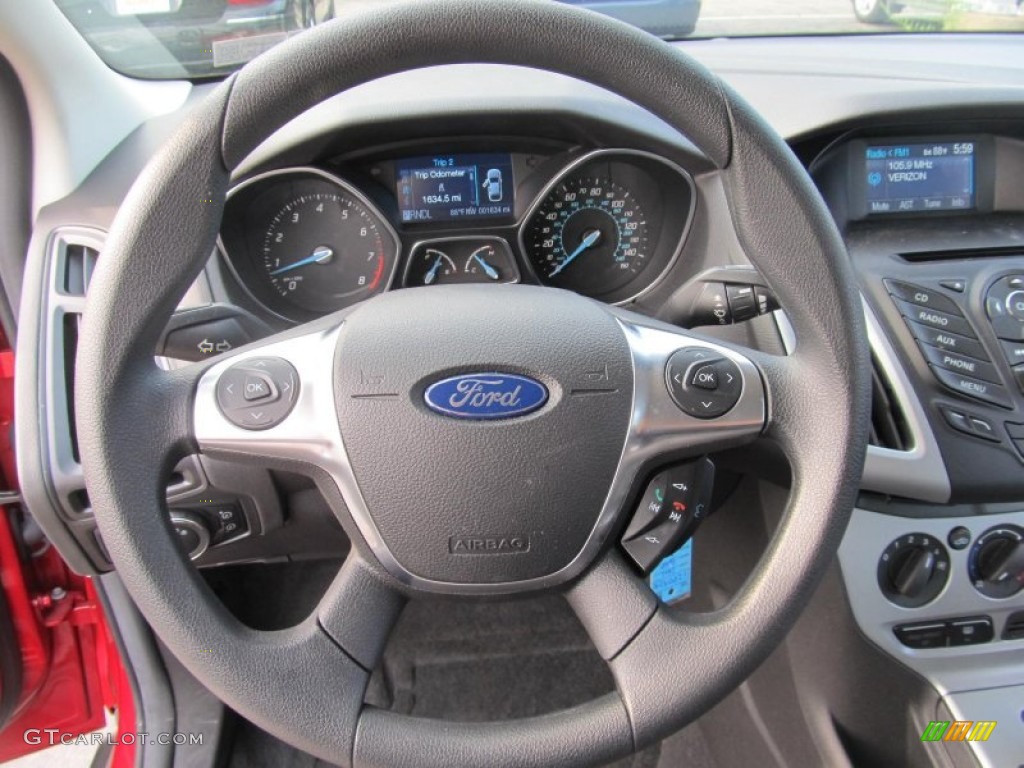 2012 Ford Focus SE Sedan Charcoal Black Steering Wheel Photo #69177337