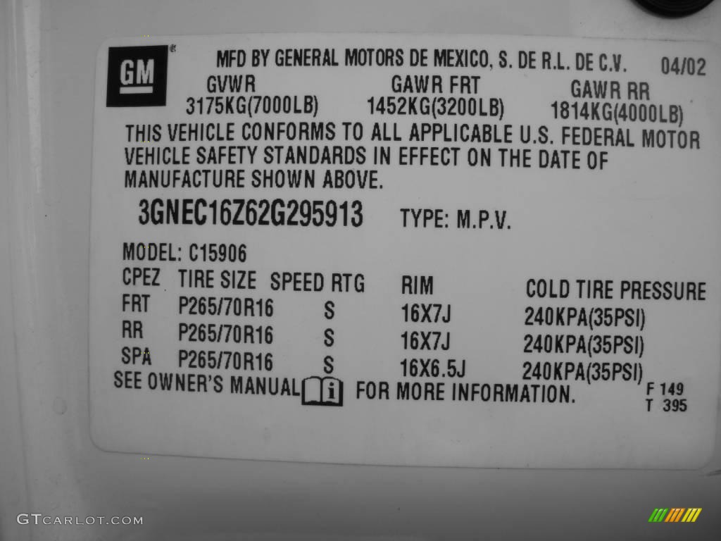 2002 Suburban 1500 LS - Summit White / Tan photo #26