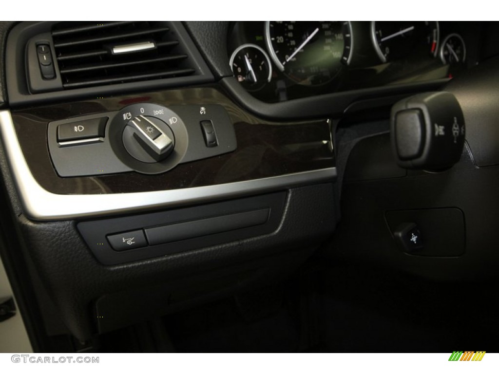 2013 5 Series 535i Sedan - Titanium Silver Metallic / Black photo #24