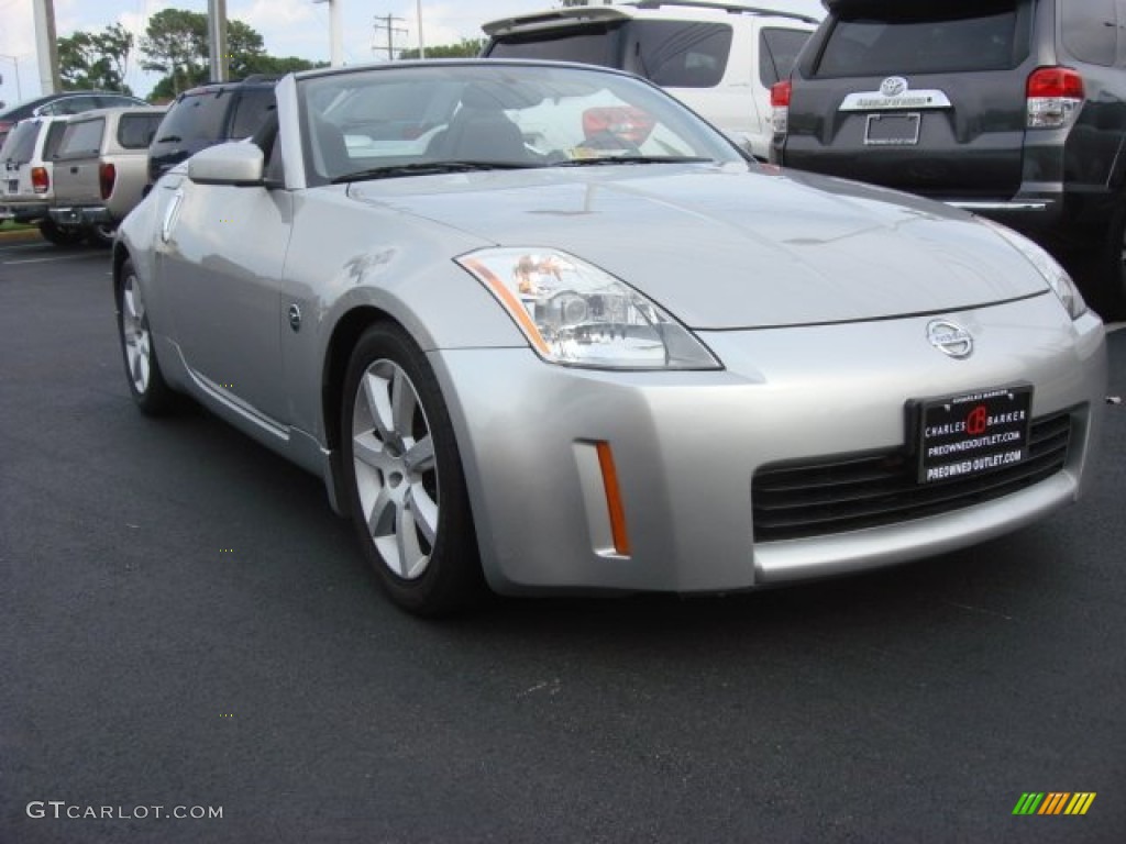 Chrome Silver Metallic Nissan 350Z