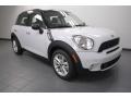 Light White - Cooper S Countryman Photo No. 1