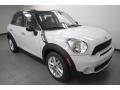Light White - Cooper S Countryman Photo No. 6